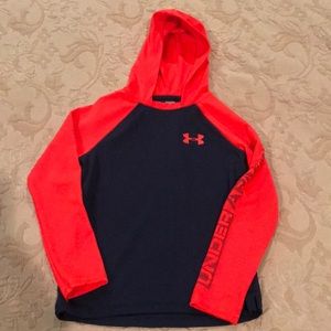 Youth medium Unde Armour hoodie